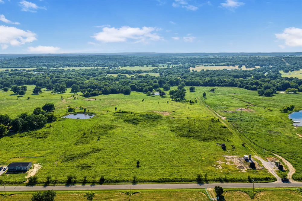 10 Dentonville Road Beggs, OK 74421