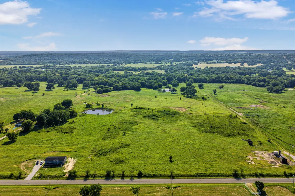 10 Dentonville Road Beggs, OK 74421