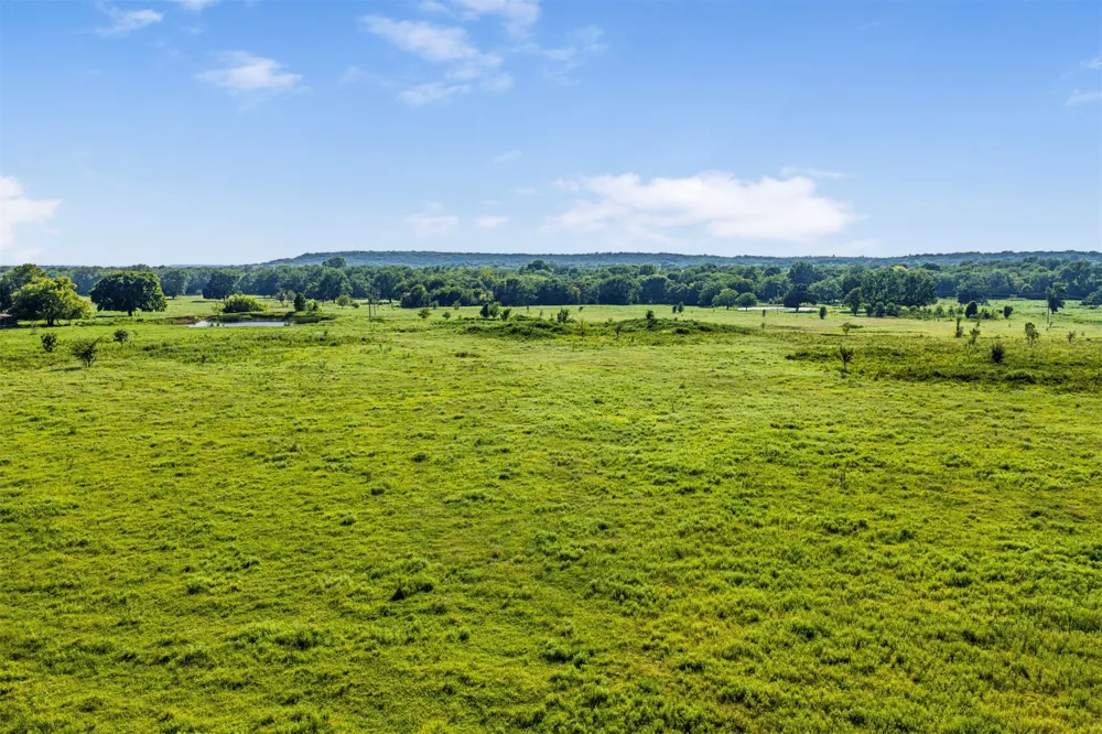 10 Dentonville Road Beggs, OK 74421