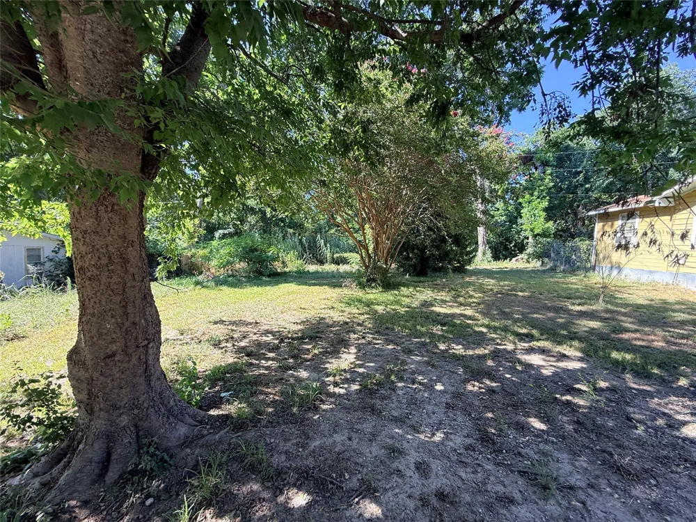 Pueblo Lone Oak, TX 75453