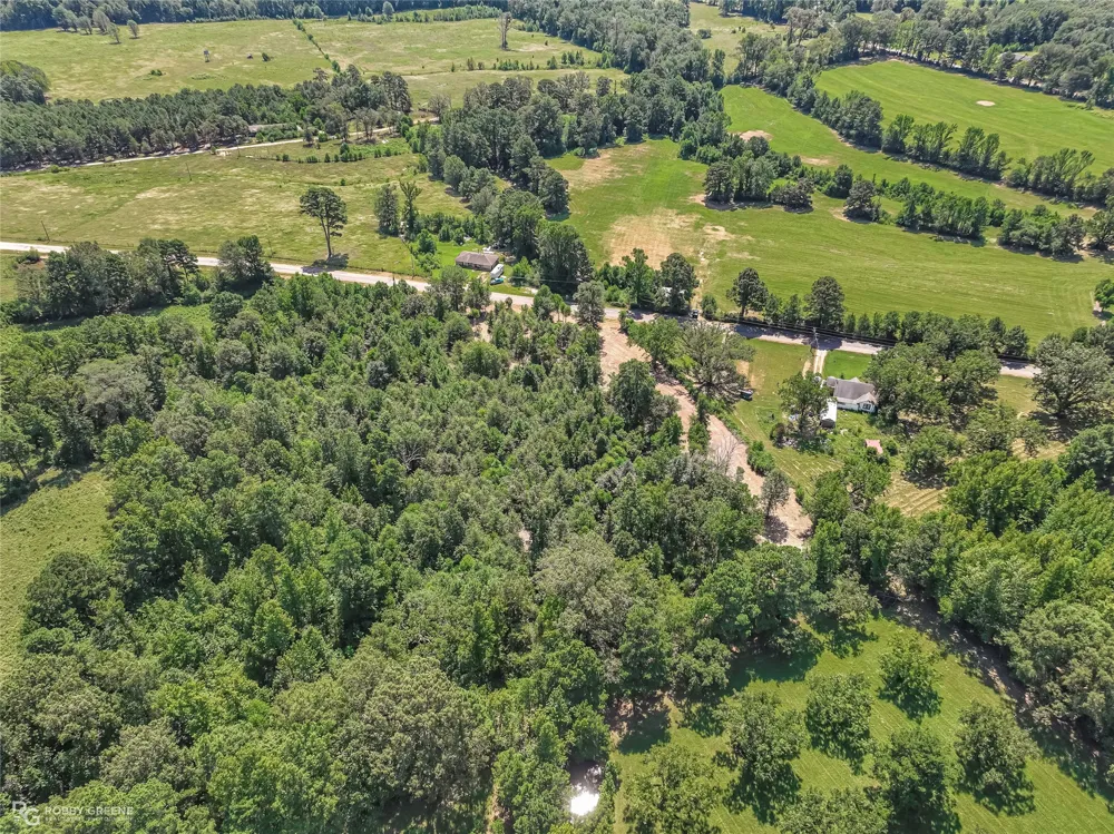 1 Percy Burns Road Springhill, LA 71075