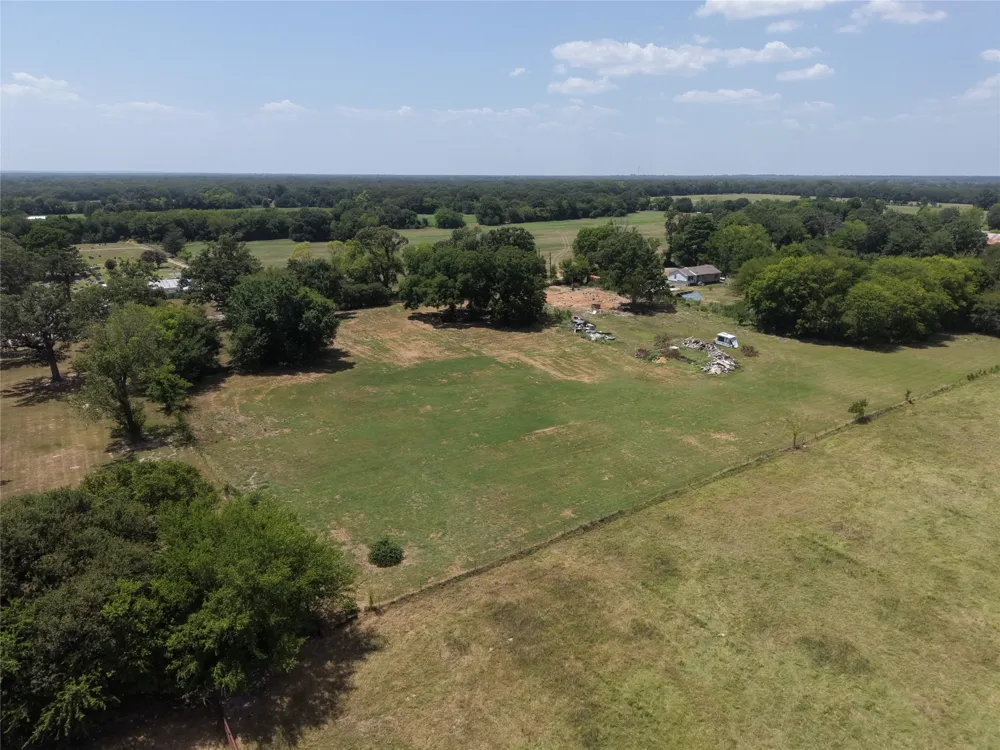 1195 RS COUNTY 1301 ROAD Emory, TX 75440