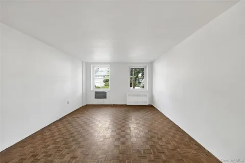 40 S Cole Avenue #1H