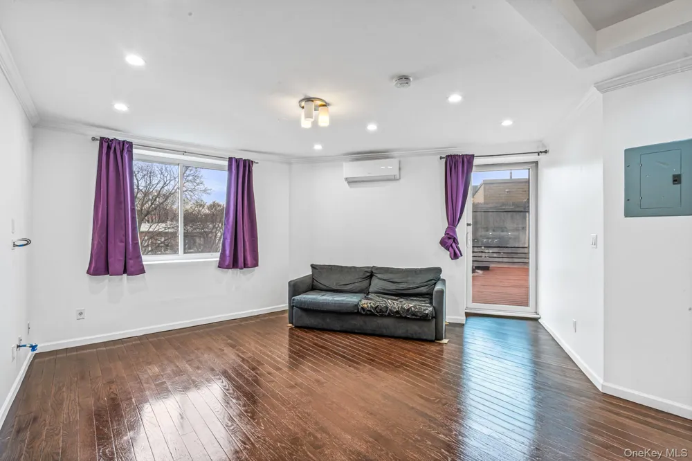 8115 Queens Boulevard #3A Elmhurst, NY 11373