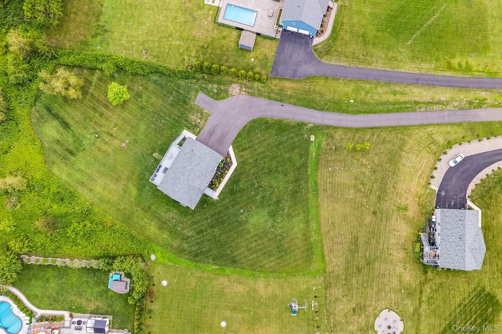 21 Meadow View Drive Marlboro, NY 12542