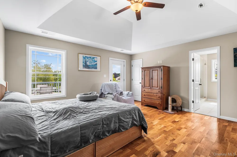 21 Meadow View Drive Marlboro, NY 12542