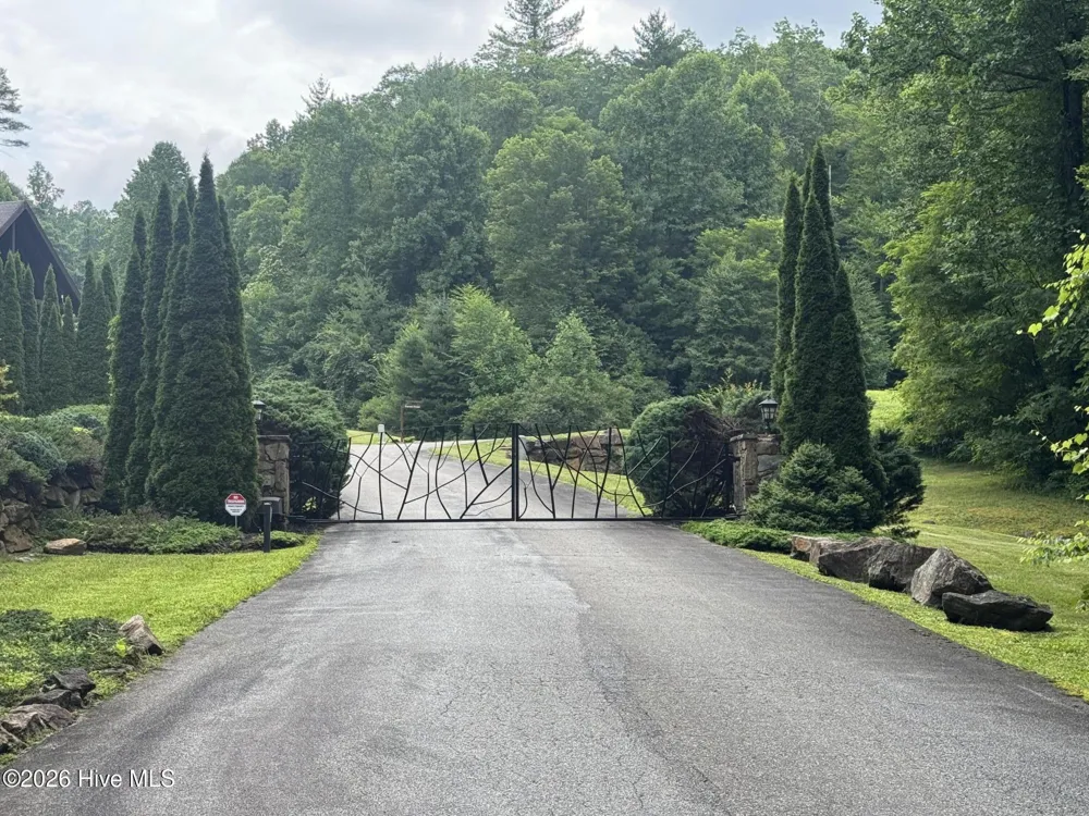 78 Lt 78 Pitch Pine Drive Sylva, NC 28779