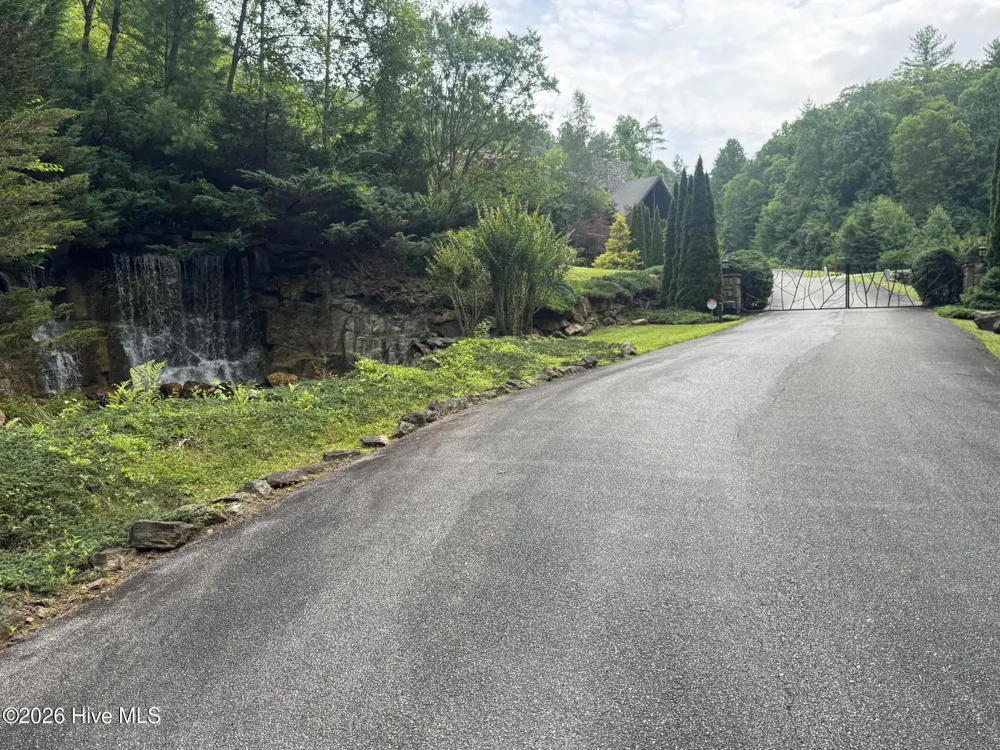 78 Lt 78 Pitch Pine Drive Sylva, NC 28779