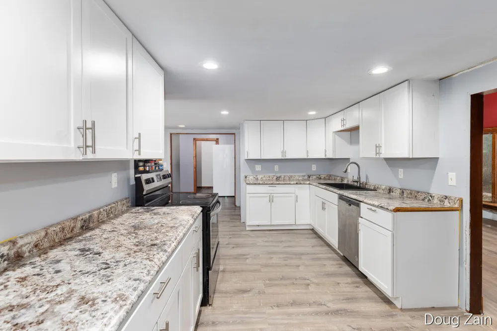 10680 15 Mile Road NE Cedar Springs, MI 49319