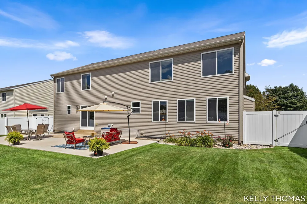 8153 Oldfield Court SE Byron Center, MI 49315