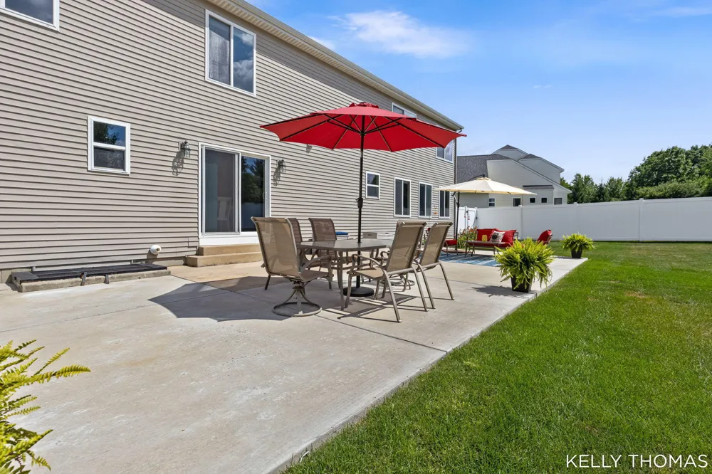 8153 Oldfield Court SE Byron Center, MI 49315