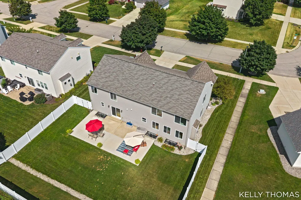 8153 Oldfield Court SE Byron Center, MI 49315