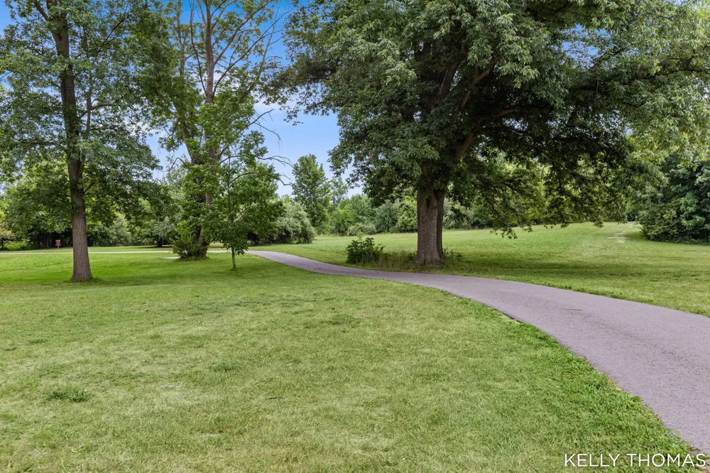 8153 Oldfield Court SE Byron Center, MI 49315