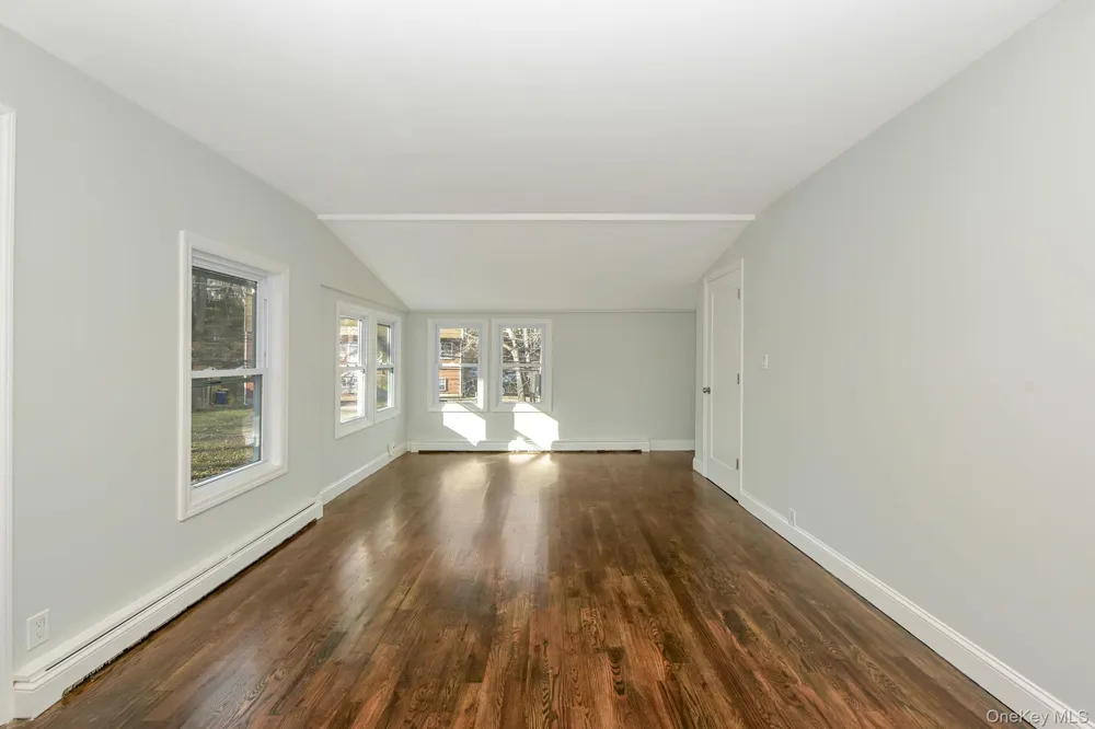 34 Glenna Little Trail Huntington, NY 11743