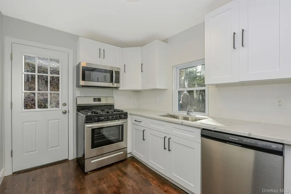 34 Glenna Little Trail Huntington, NY 11743