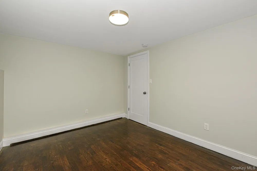 34 Glenna Little Trail Huntington, NY 11743