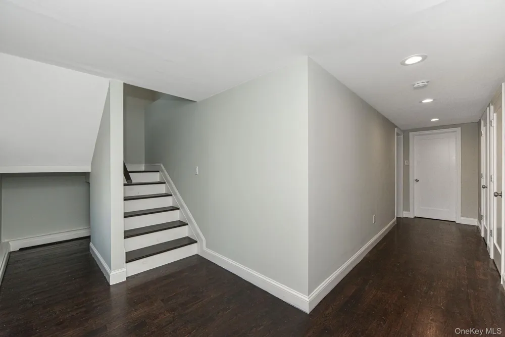34 Glenna Little Trail Huntington, NY 11743