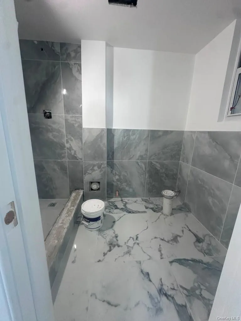 2449 92nd Street East Elmhurst, NY 11369