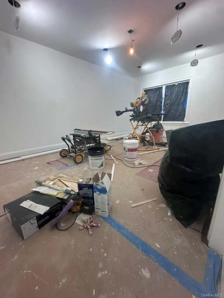 2449 92nd Street East Elmhurst, NY 11369