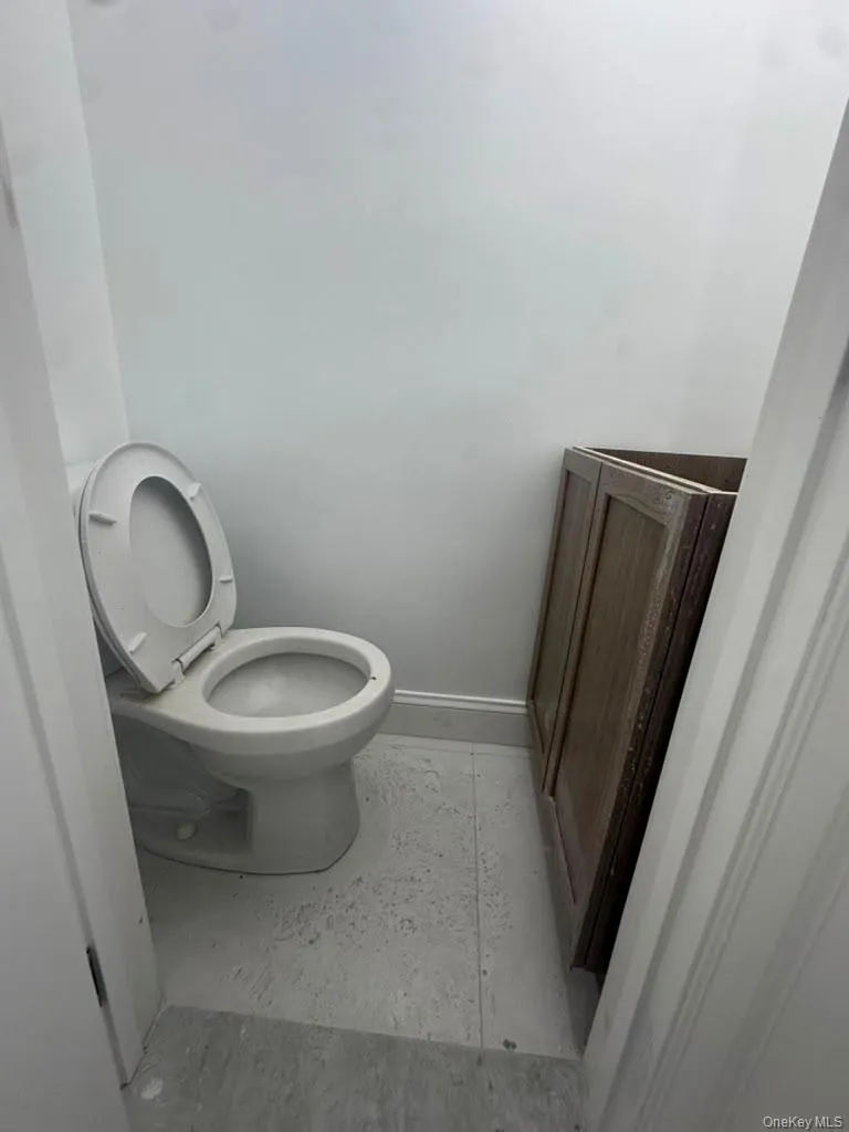 2449 92nd Street East Elmhurst, NY 11369