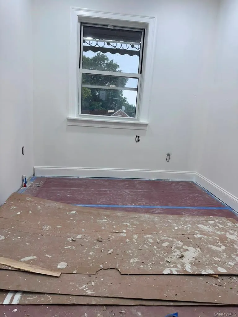 2449 92nd Street East Elmhurst, NY 11369