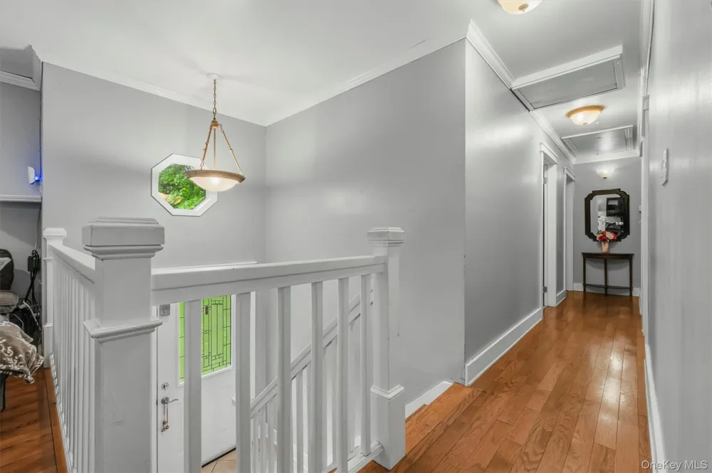 2 Netherwood Drive Pleasant Valley, NY 12578