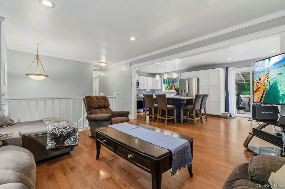 2 Netherwood Drive Pleasant Valley, NY 12578