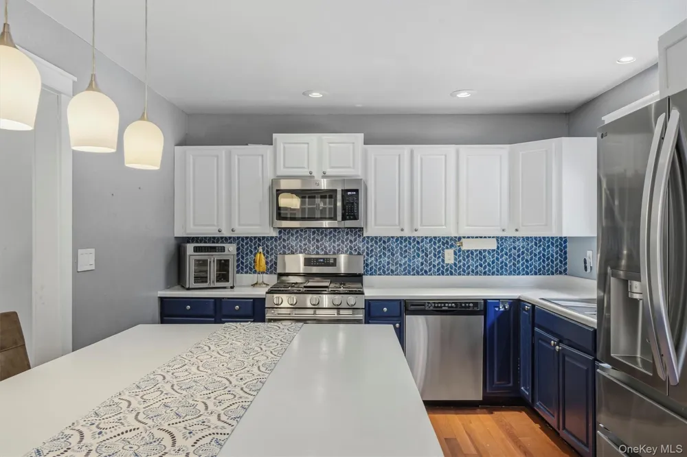 2 Netherwood Drive Pleasant Valley, NY 12578