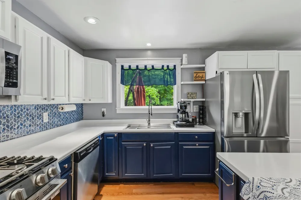 2 Netherwood Drive Pleasant Valley, NY 12578