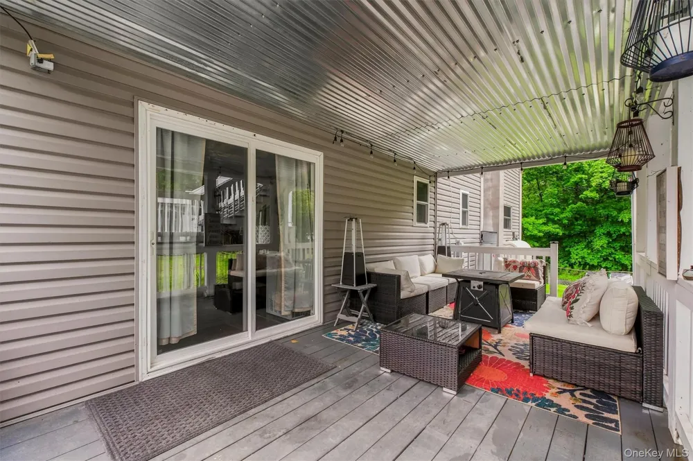 2 Netherwood Drive Pleasant Valley, NY 12578