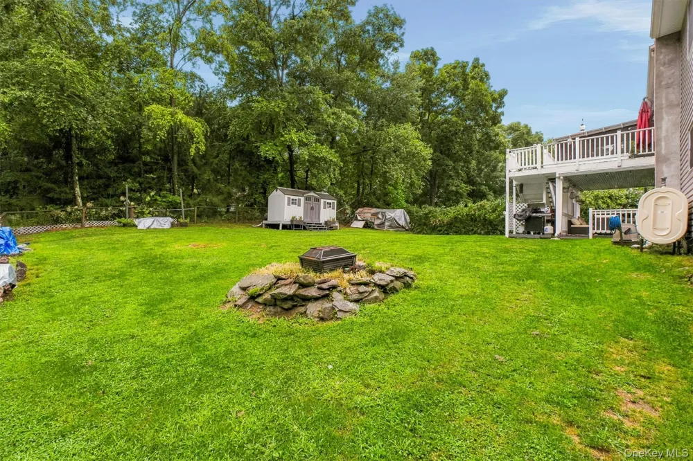 2 Netherwood Drive Pleasant Valley, NY 12578