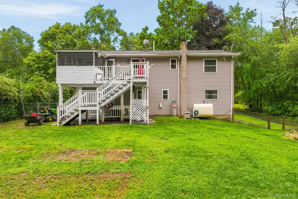 2 Netherwood Drive Pleasant Valley, NY 12578