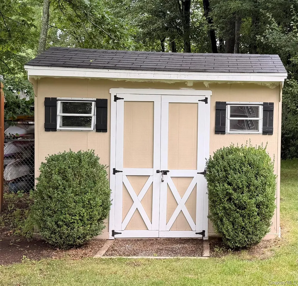 168 Pleasant Avenue Montgomery, NY 12549