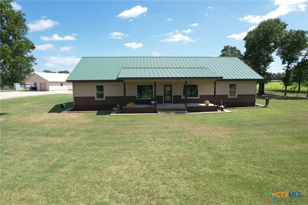5205 S FM 486 Thorndale, TX 76577