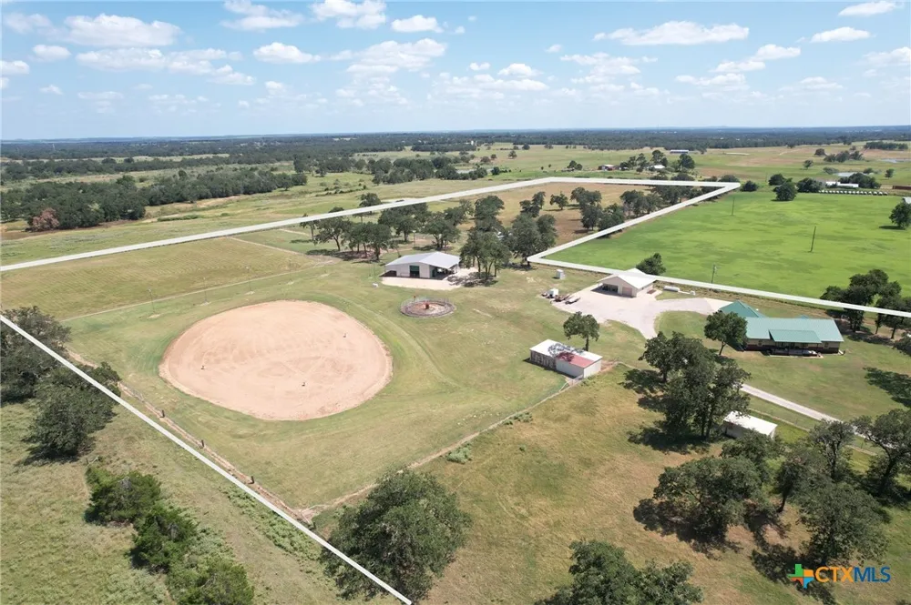 5205 S FM 486 Thorndale, TX 76577