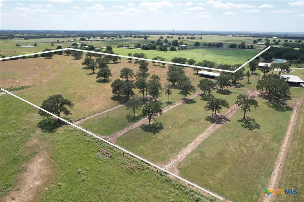 5205 S FM 486 Thorndale, TX 76577