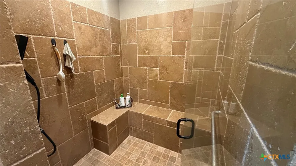 5205 S FM 486 Thorndale, TX 76577