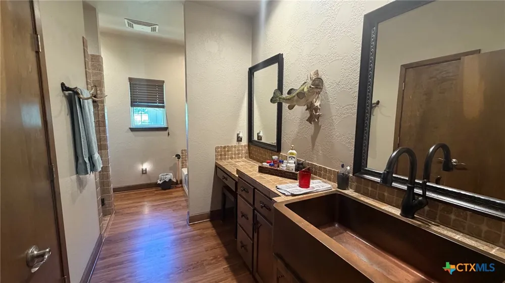 5205 S FM 486 Thorndale, TX 76577