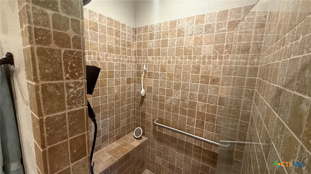 5205 S FM 486 Thorndale, TX 76577