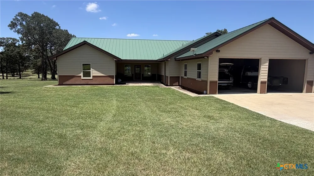 5205 S FM 486 Thorndale, TX 76577