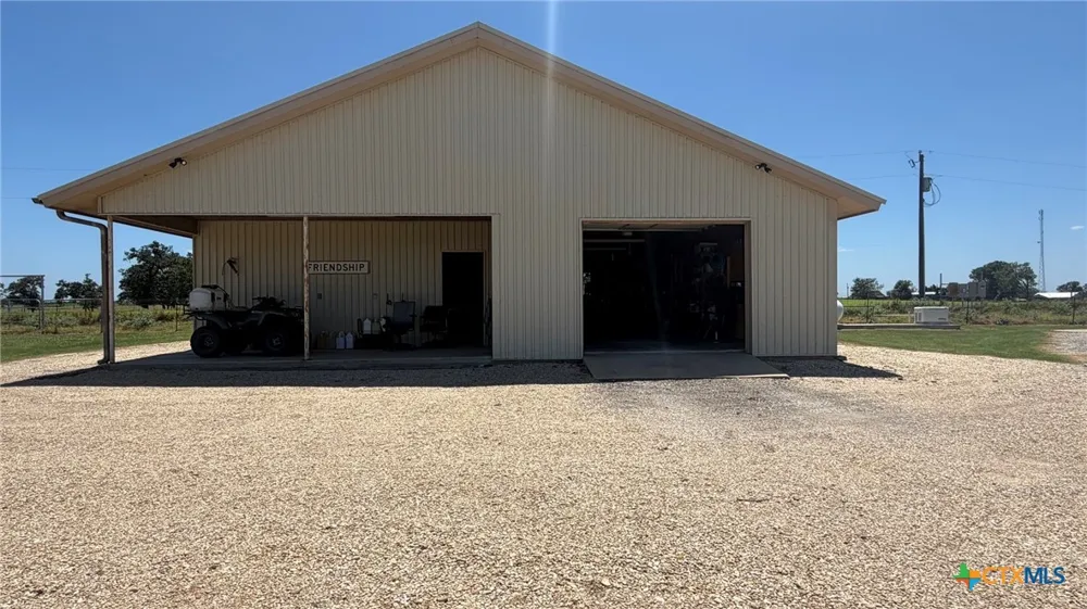 5205 S FM 486 Thorndale, TX 76577