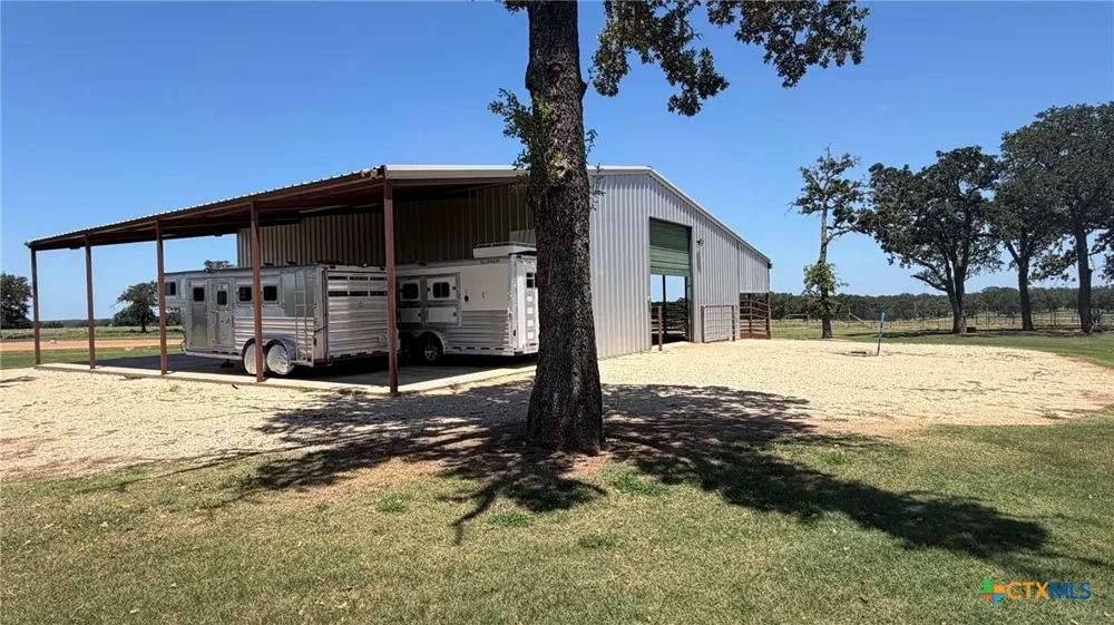 5205 S FM 486 Thorndale, TX 76577
