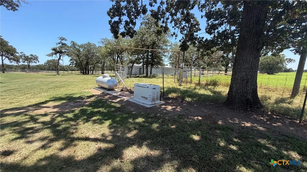 5205 S FM 486 Thorndale, TX 76577