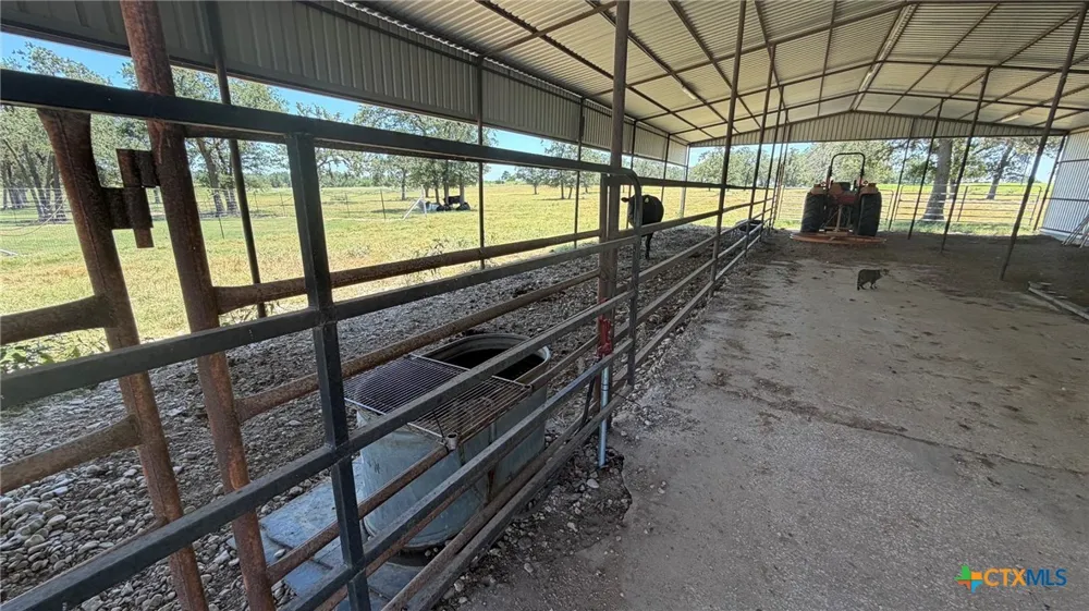 5205 S FM 486 Thorndale, TX 76577