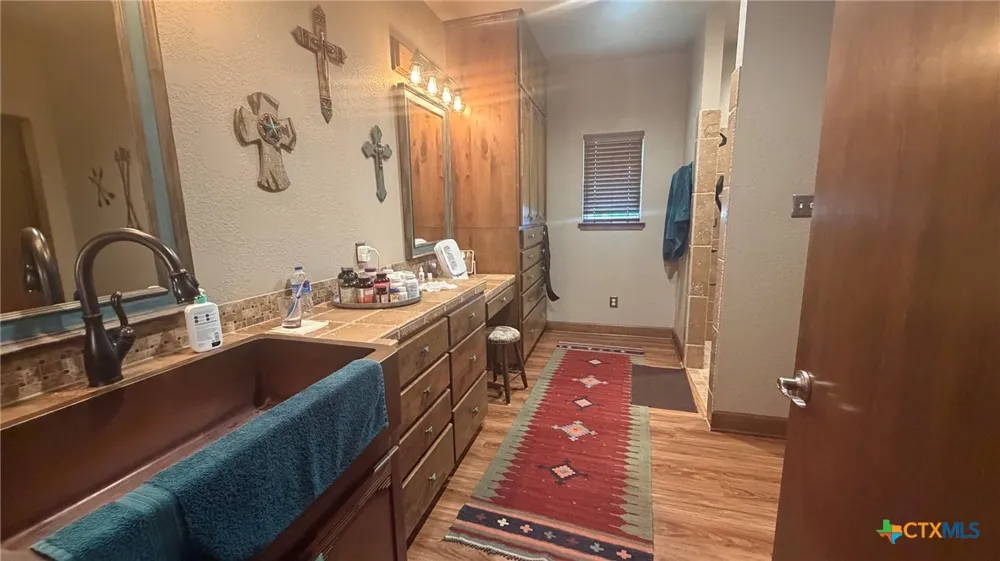 5205 S FM 486 Thorndale, TX 76577