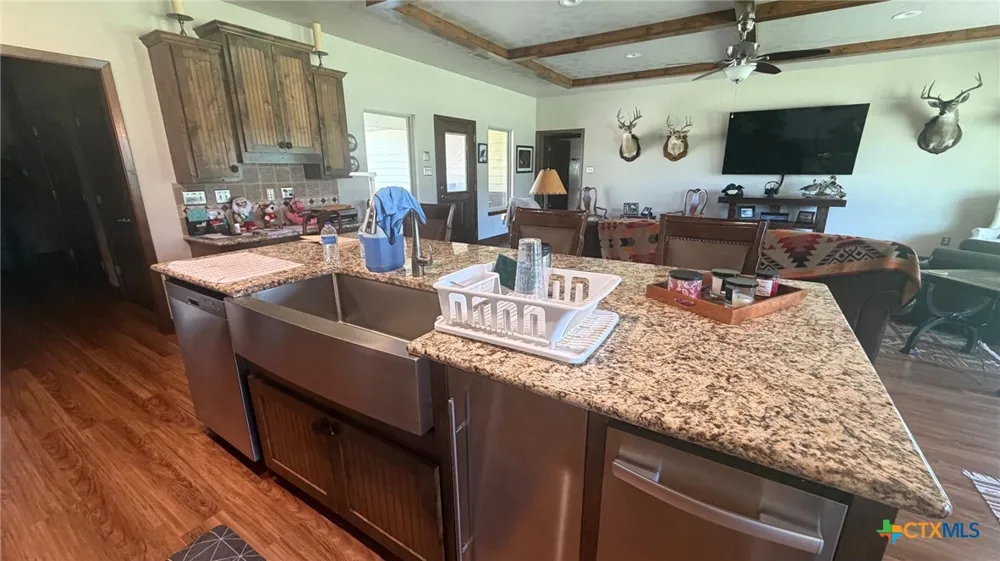 5205 S FM 486 Thorndale, TX 76577