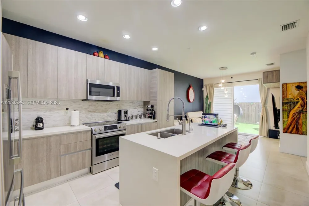 7117 NW 103rd Path Doral, FL 33178