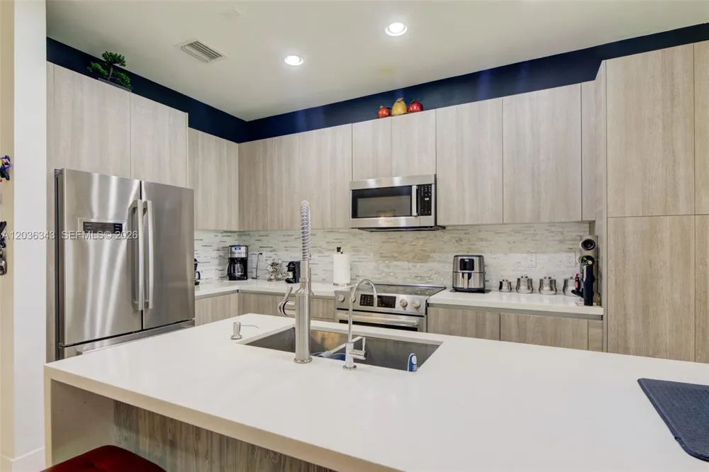 7117 NW 103rd Path Doral, FL 33178