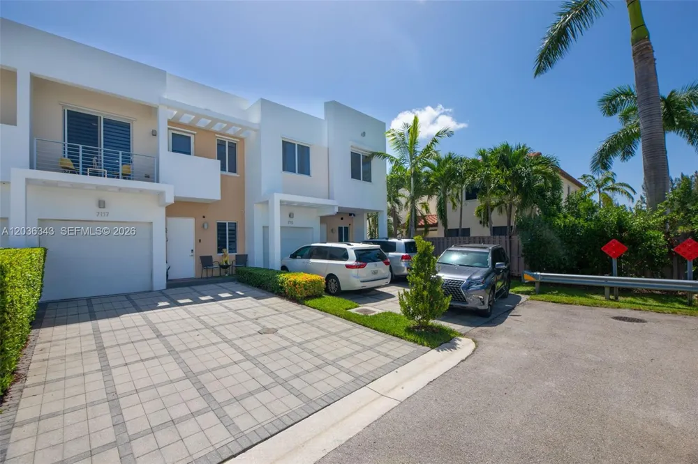 7117 NW 103rd Path Doral, FL 33178