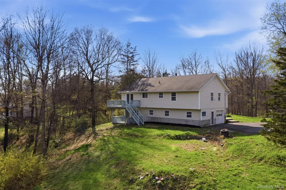 600 Twin Arch Road Rock Tavern, NY 12575